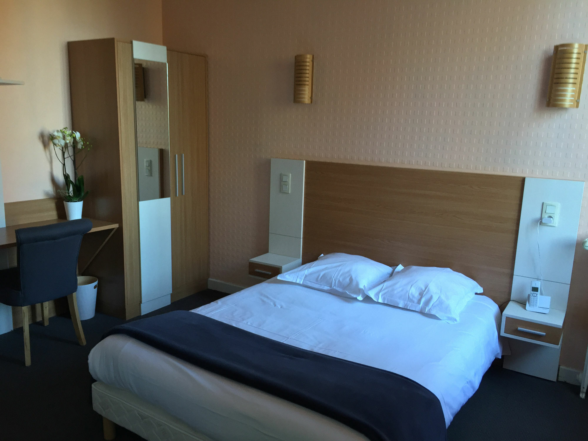 Citotel Hotel Le Chapon Fin 브리브라가야르드 외부 사진