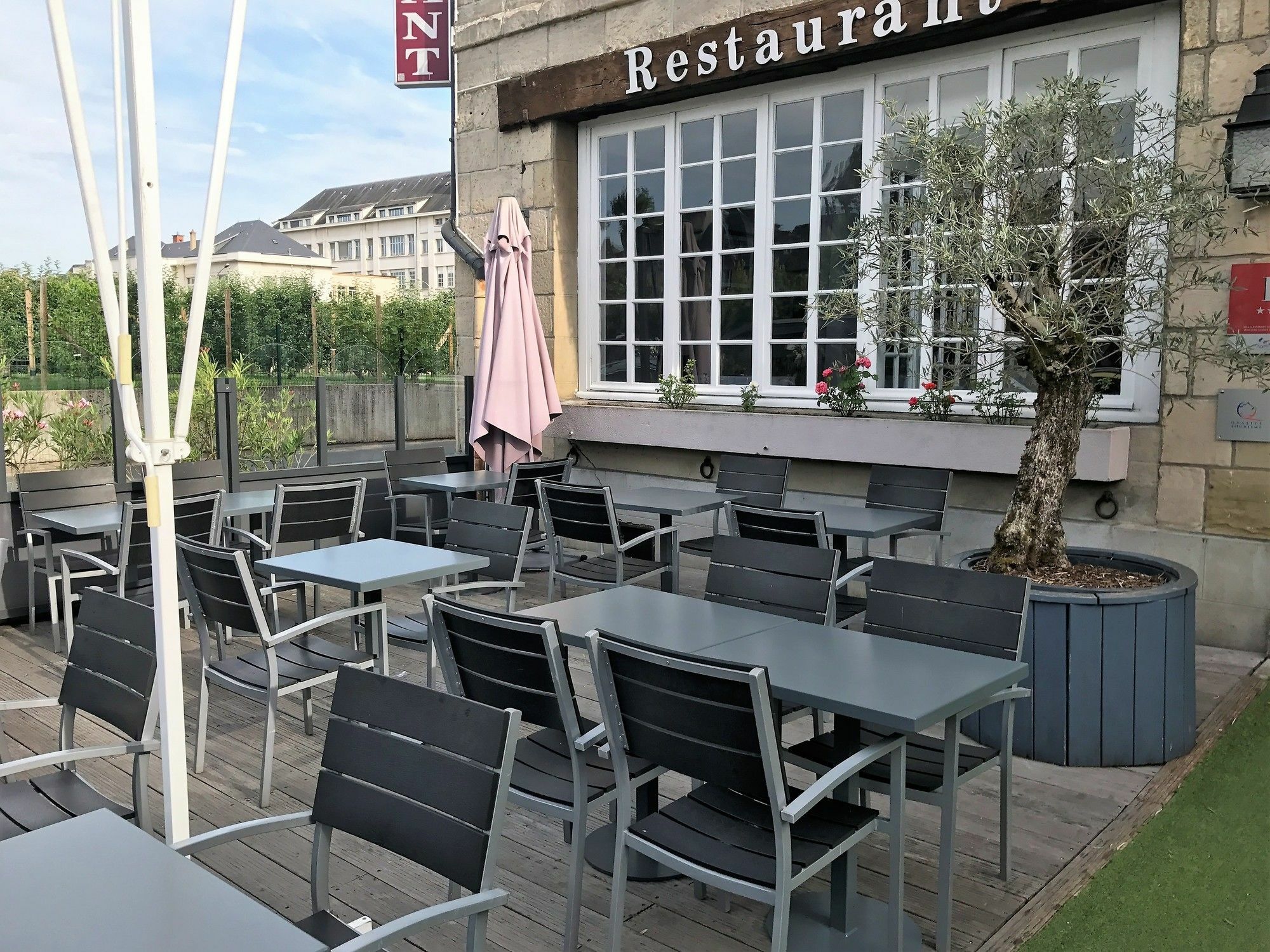 Citotel Hotel Le Chapon Fin 브리브라가야르드 외부 사진